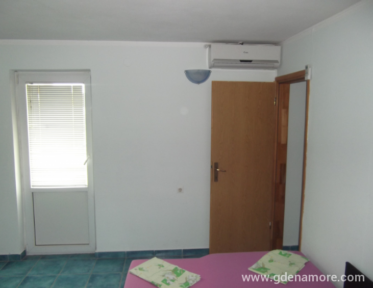 Apartman 4 (dnevna)